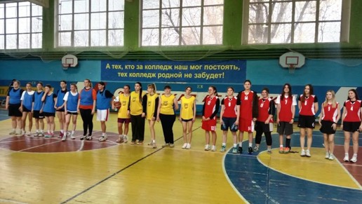 Женская сборная по баскетболу на городском первенстве