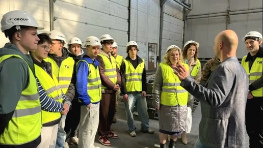 «Визит на новый кузовостроительный завод»